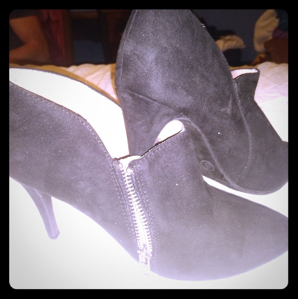 Black sleek booties